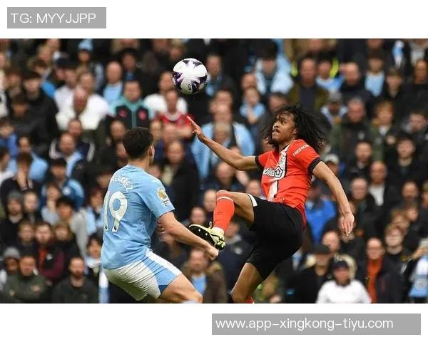 25岁华裔球员陈达毅庆祝库拉索晋级世界杯选择的重要性引发热议 25岁华裔球员陈达毅庆祝库拉索晋级世界杯选择的重要性引发热议