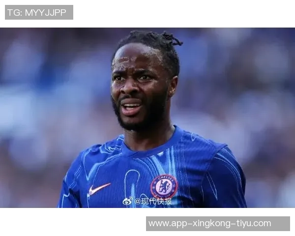 斯特林勇敢对抗蒙面窃贼保护家人安全展现真男人风范