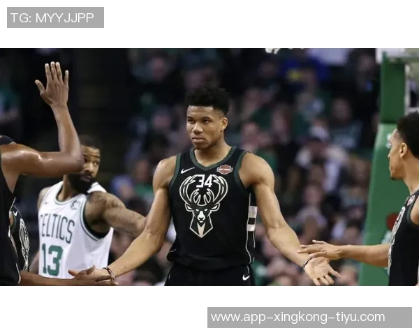 洛瑞幽默回应未来执教可能性称难以驾驭与自己相似的球员 洛瑞幽默回应未来执教可能性称难以驾驭与自己相似的球员